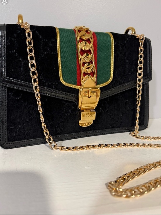 Gucci Handbags - ✨GUCCI Sylvie Velvet GG Chain Wallet Bag Black Gold Web Stripe Crossbody✨